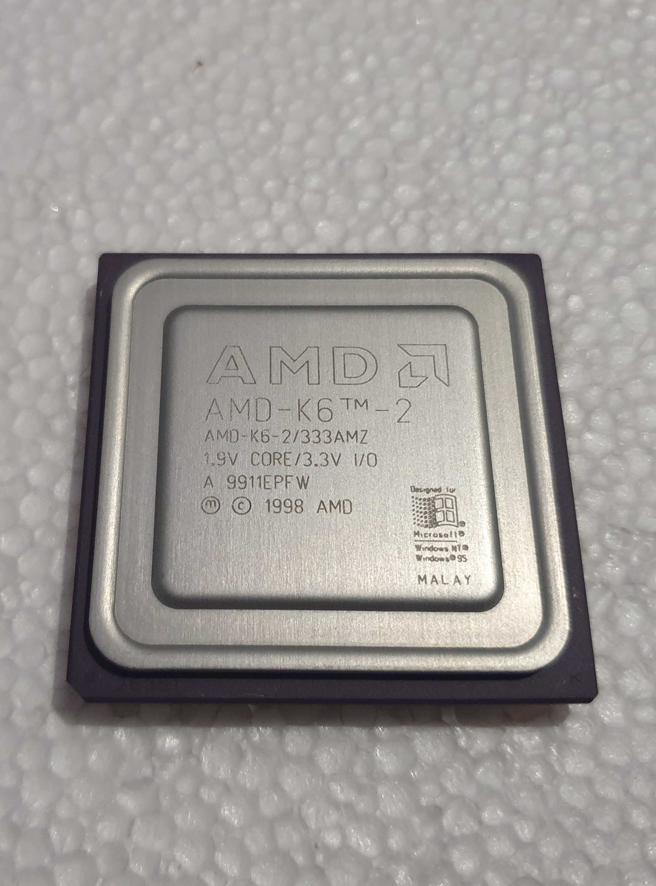 Processador cerâmico vintage - AMD K6 333Mhz - 1998