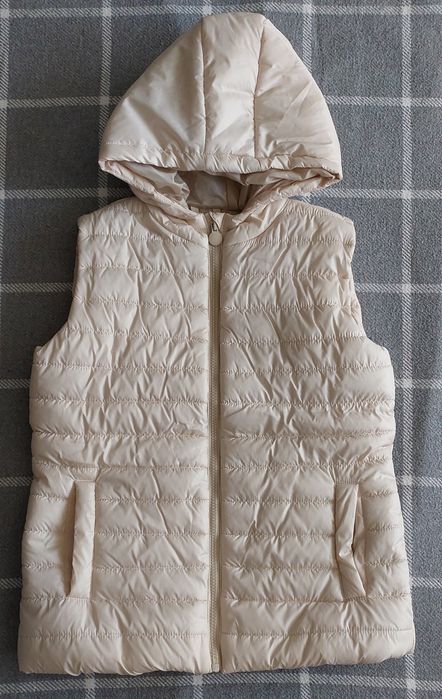 Продам детскую жилетку LC WAIKIKI 13-14лет(158-164см)