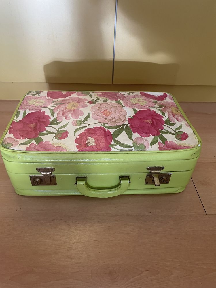 Walizka w stylu retro