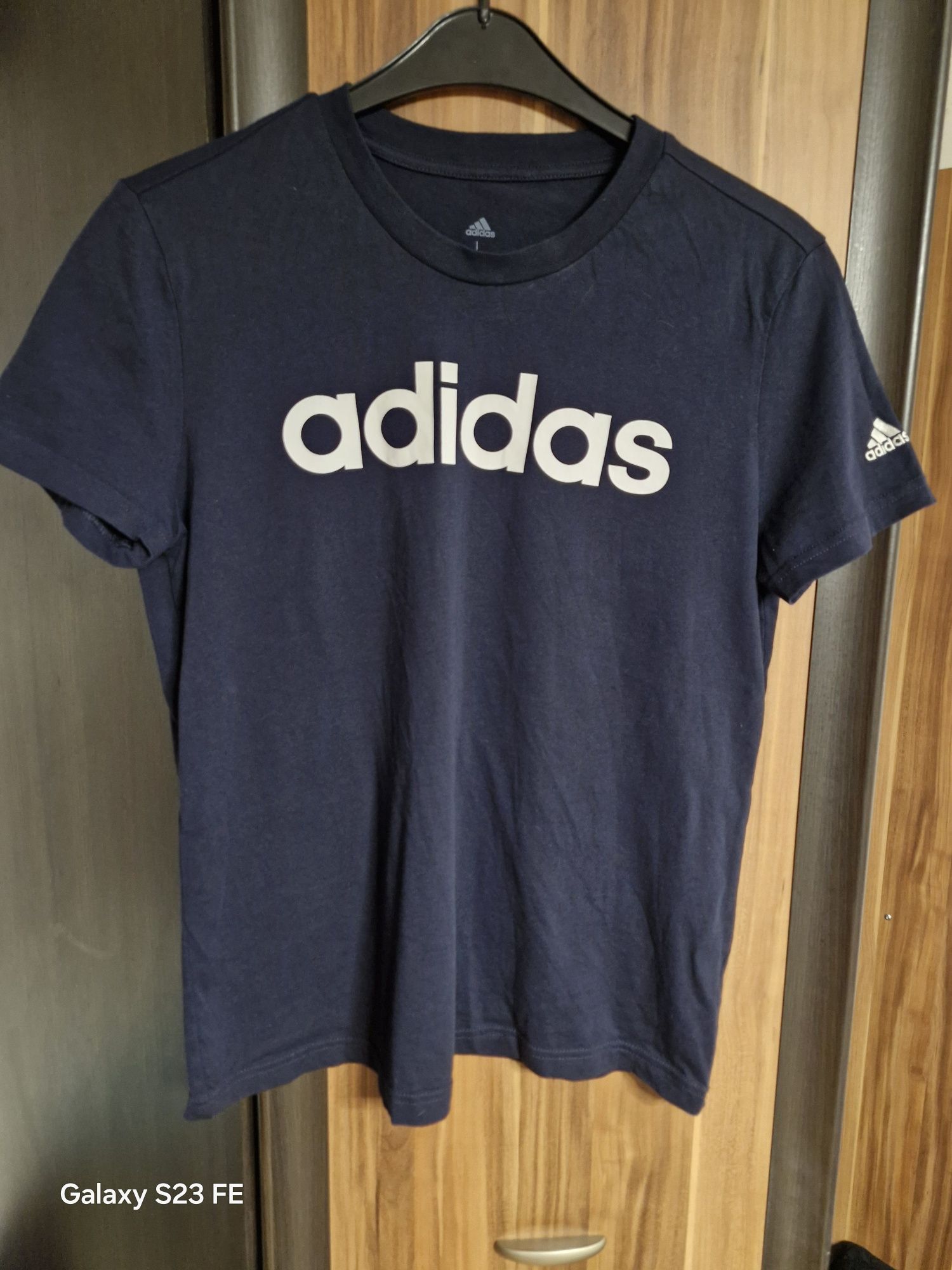 Koszulka damska Adidas rozmiar L stan idealny