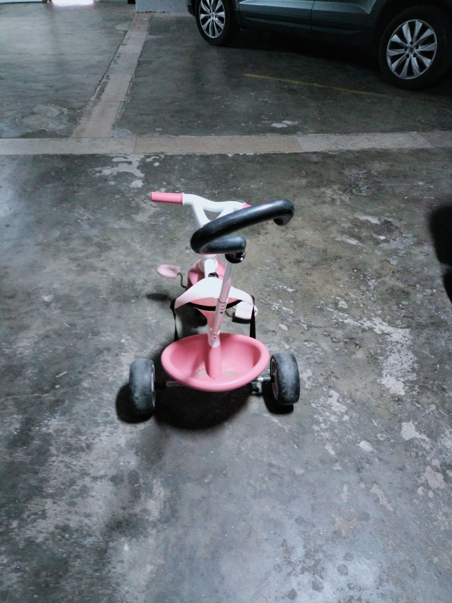 Triciclo de criança