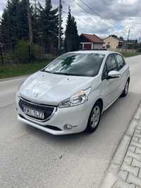 Peugeot 208  Mały Przebieg 2013 Salon Polska