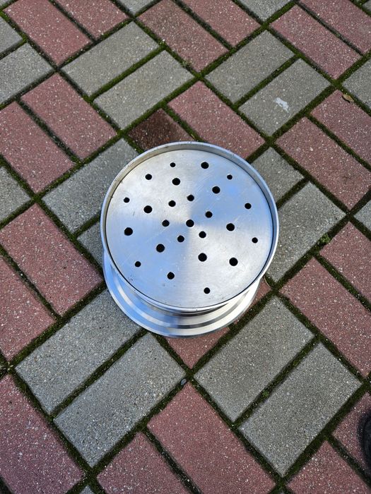 Wazon ogrodowy ze stali nierdzewnej