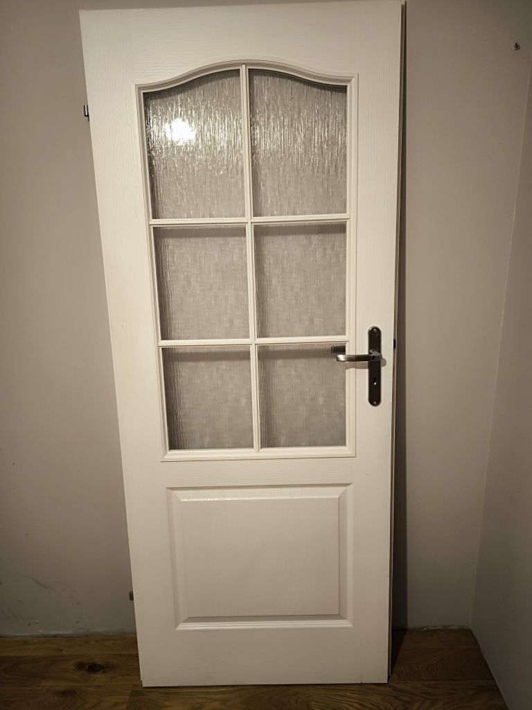 Drzwi wewnętrzne białe 80 cm