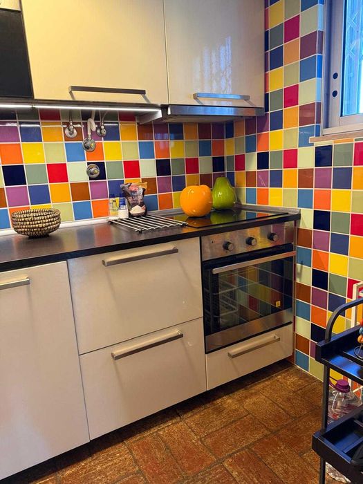 Arrendamento – Apartamento T1 Mobilado c/ AC, Varanda e arrecadação