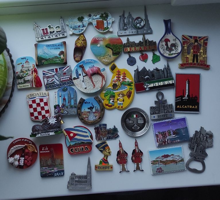 Магніти на холодильник колекція