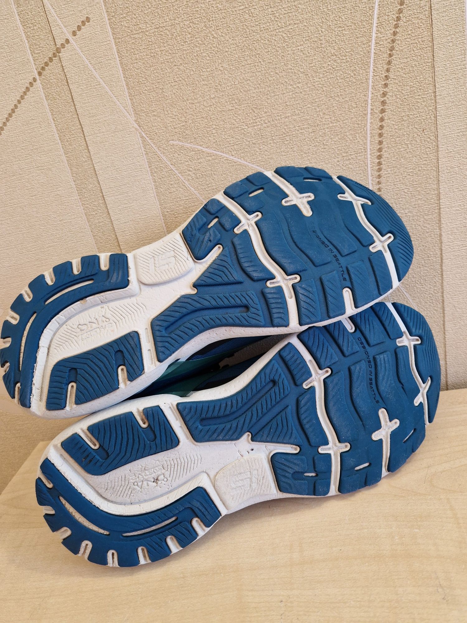 Кроссовки Brooks Ghost 15 р.42