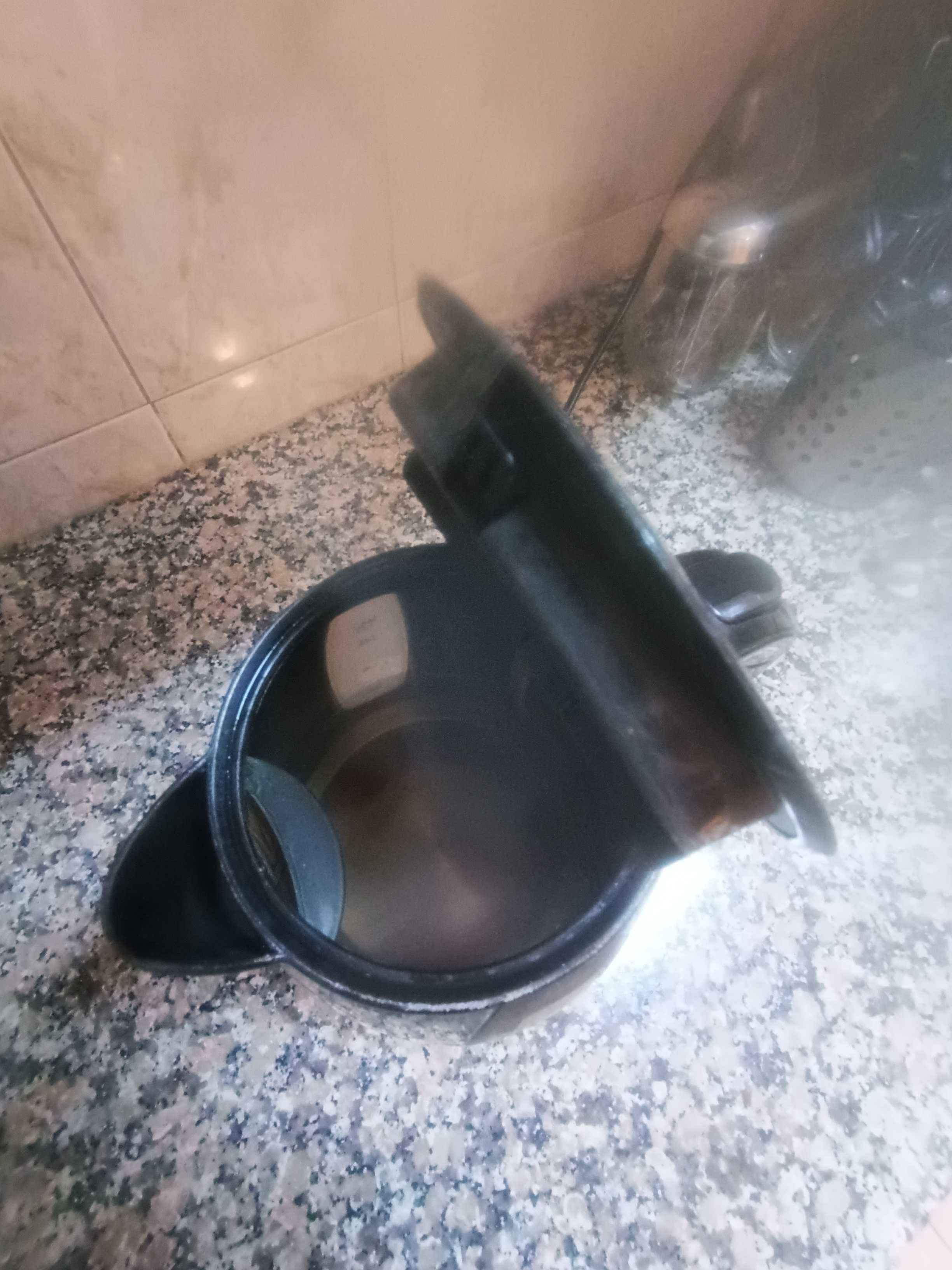 Jarro elétrico  1.7 L - marca Flama