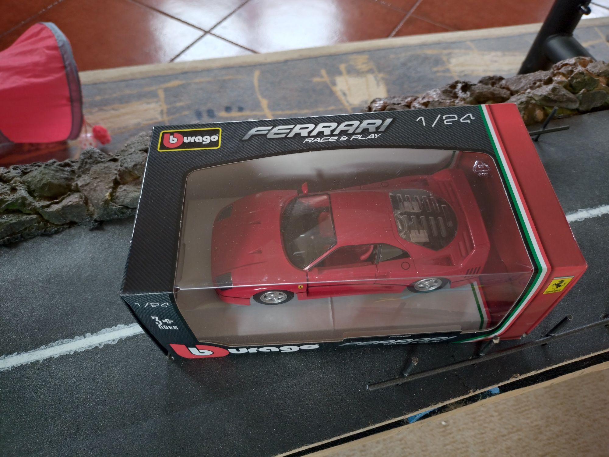 Ferrari F40 - Bburago 1/24