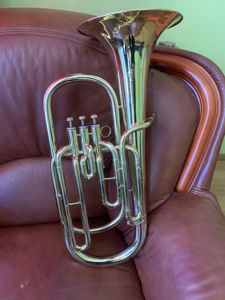 Tenor Bb , sakshorn, euphonium Amati