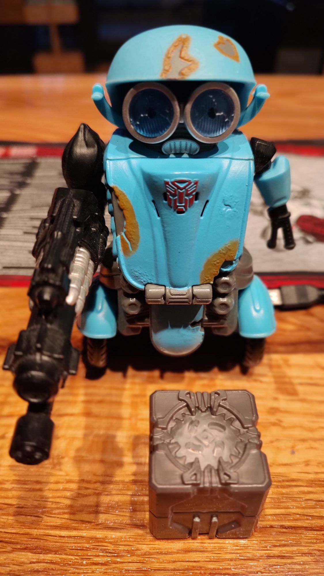 HASBRO Transformers starter Autobot Sqweeks, zabawka interaktywna 6+