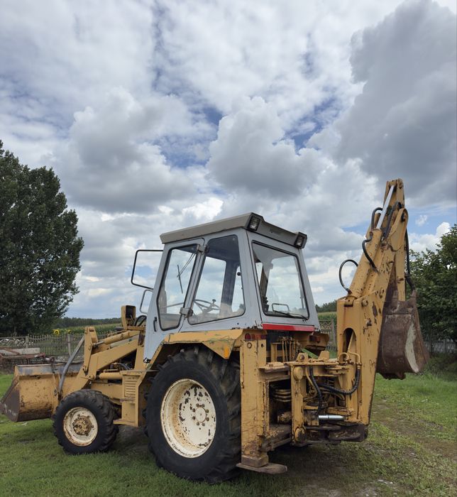 Koparko ładowarka Fai,Komatsu,jcb,4x4