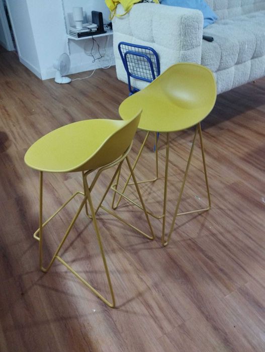 2 Bancos Altos novos da marca Sklum