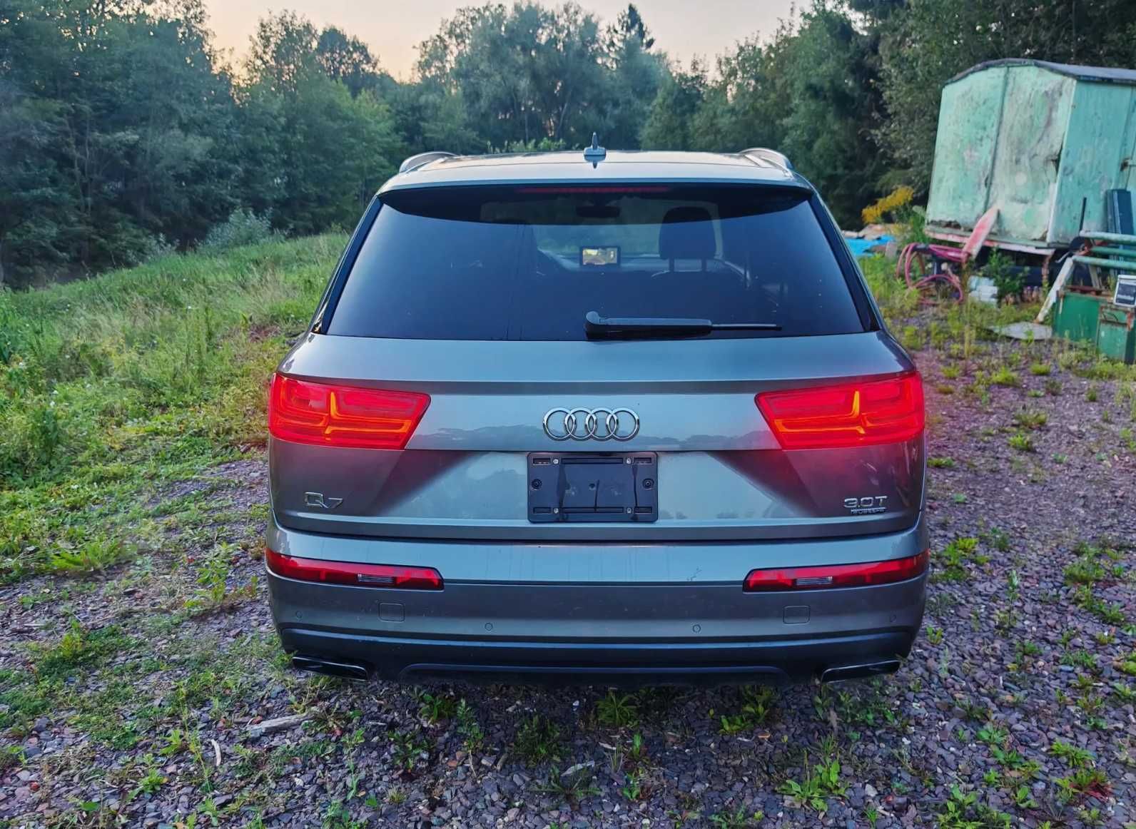Audi Q7 року 2017