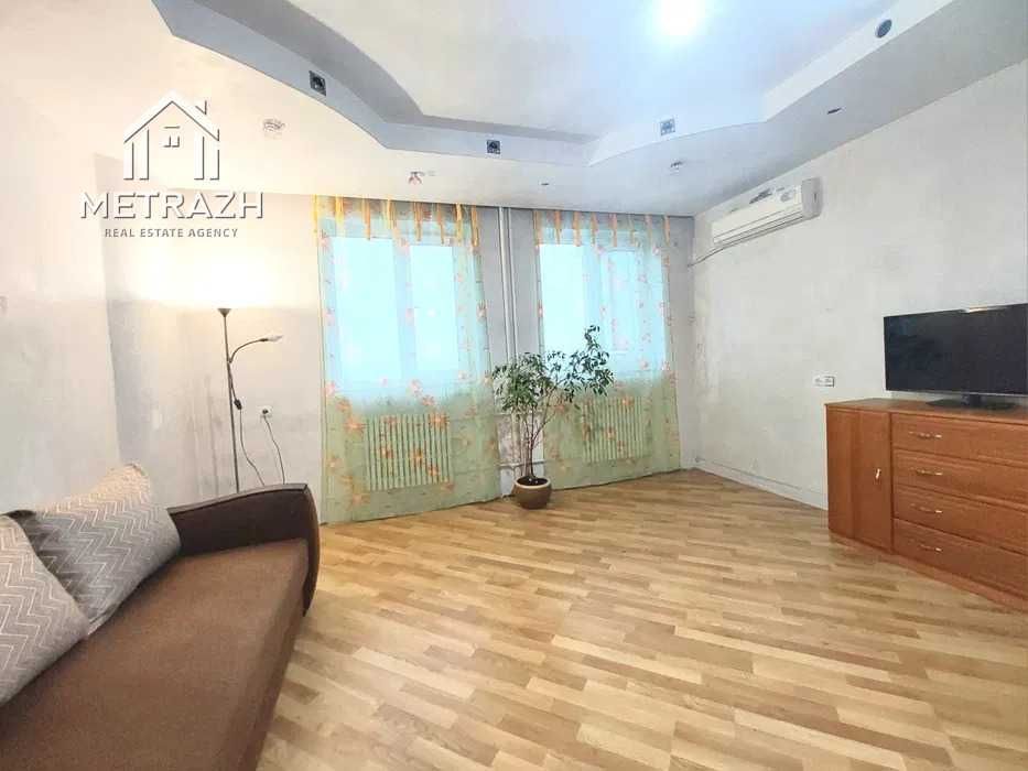 Продам 1 к. квартиру 54 м2 ЖК на Гагарина Жилстрой-2 метро Спортивная