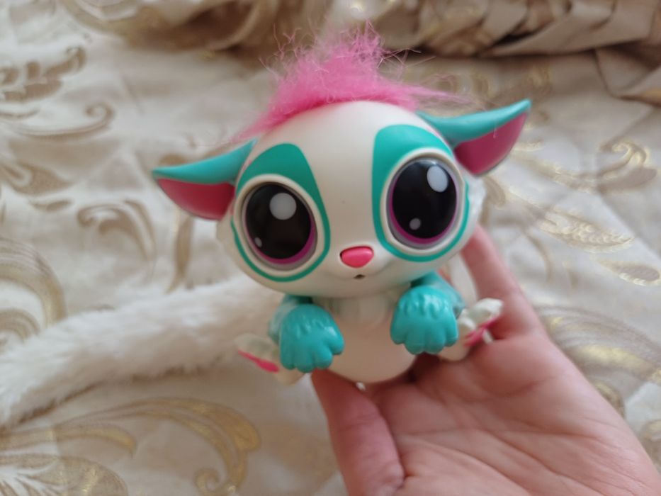 Чудесная интерактивная игрушка Lil Gleemerz Mattel