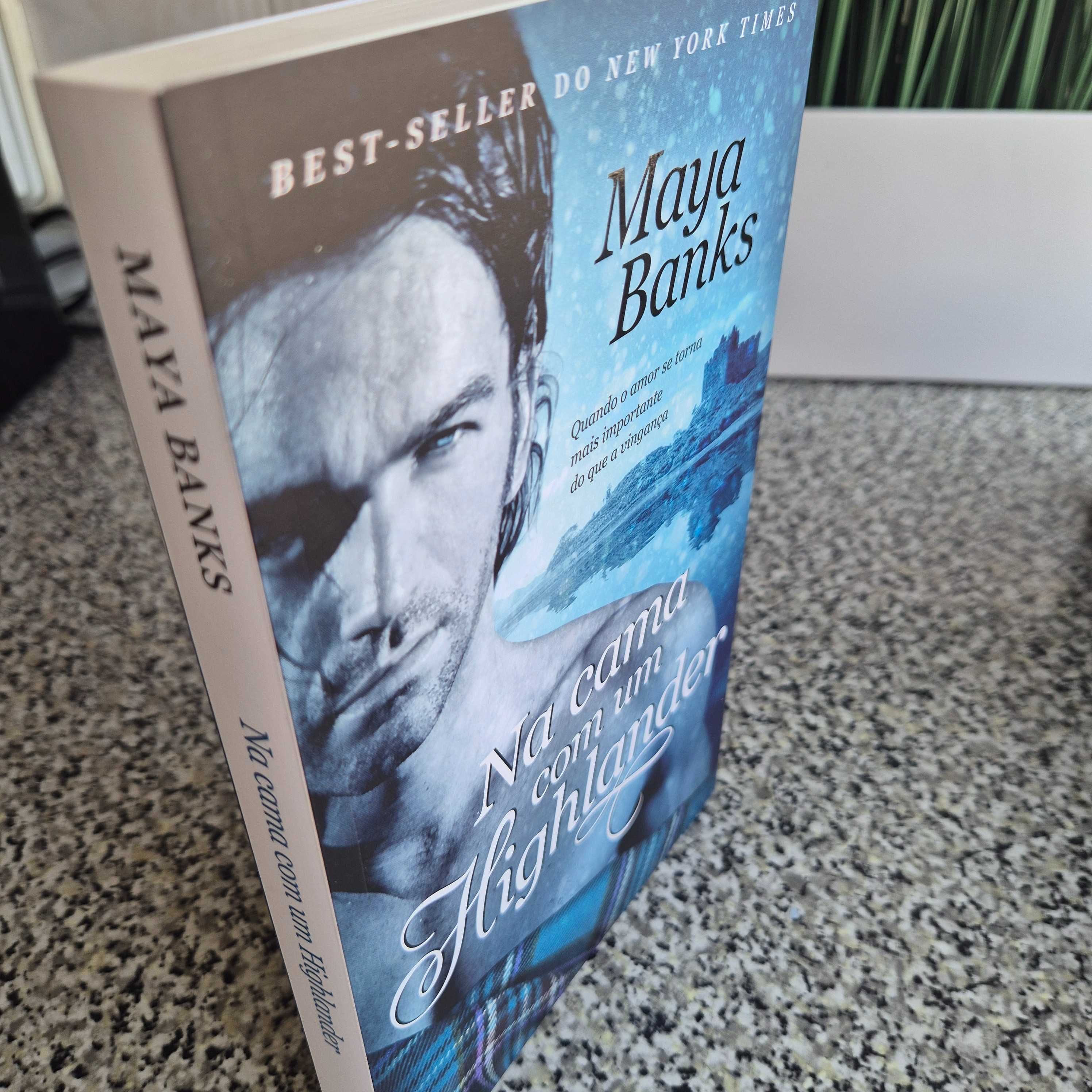 Livro totalmente Novo "Na Cama com um Highlander" de Maya Banks