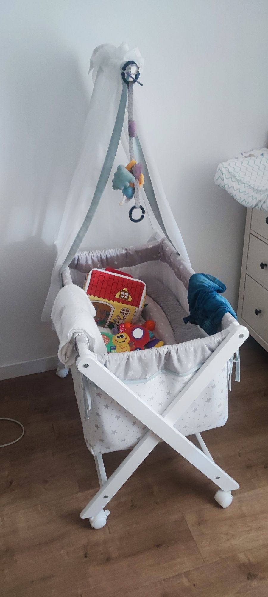Berço com rodas 1s meses