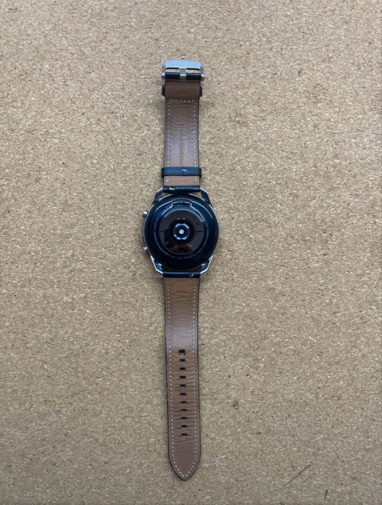 Samsung Galaxy Watch 3 com LTE/4G, com mais 3 braceletes