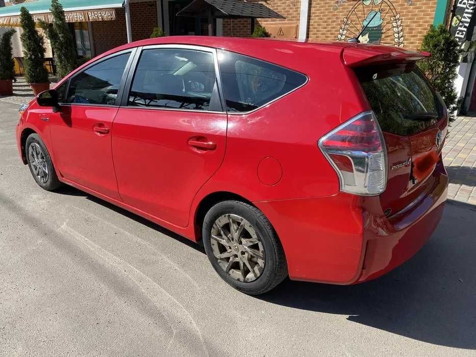 Аренда авто. Авто в оренду. Оренда Toyota Prius. Аренда Приус.
