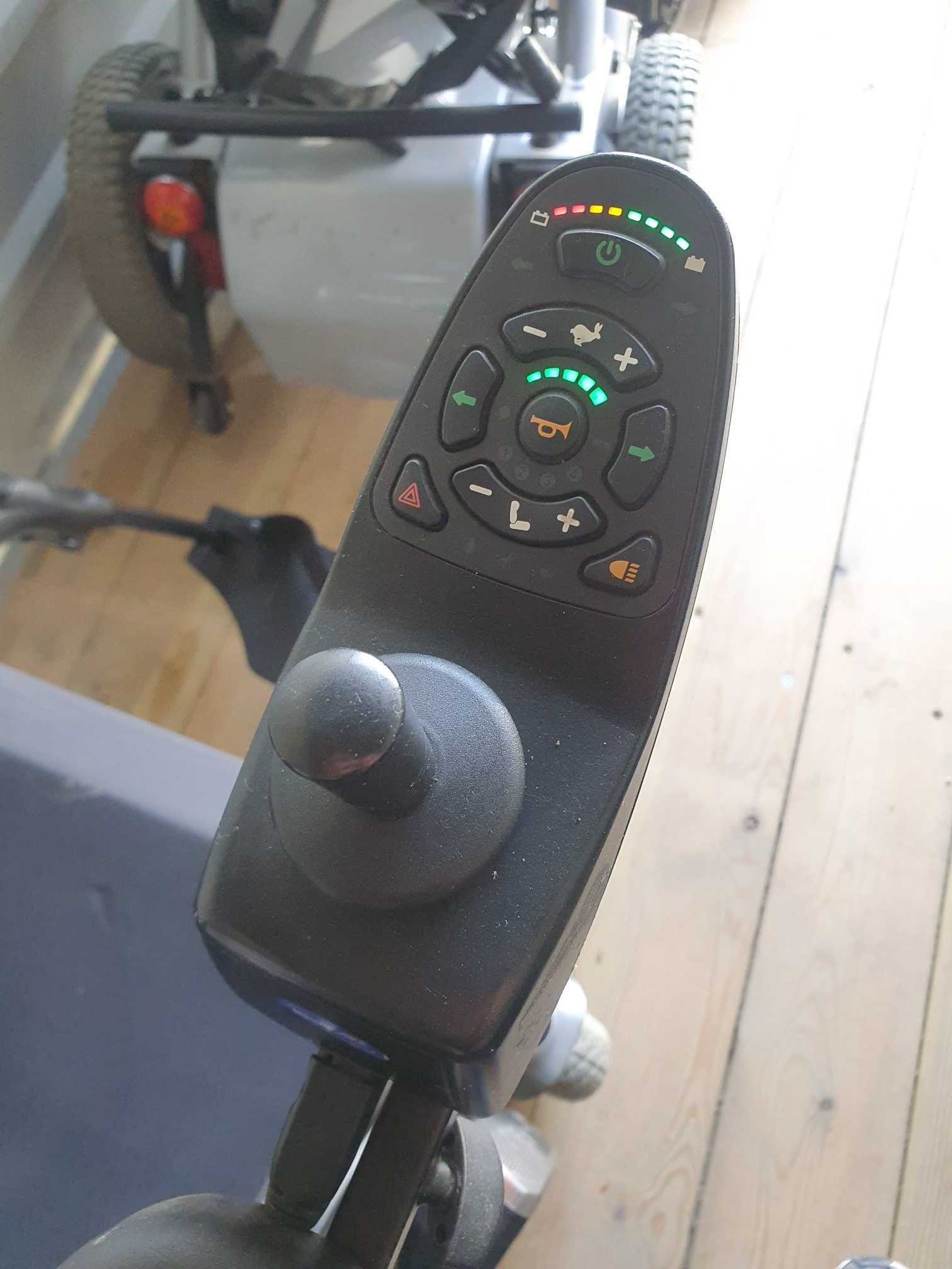 wózek inwalidzki elektryczny invacare bora siedzisko 45 cm - 19