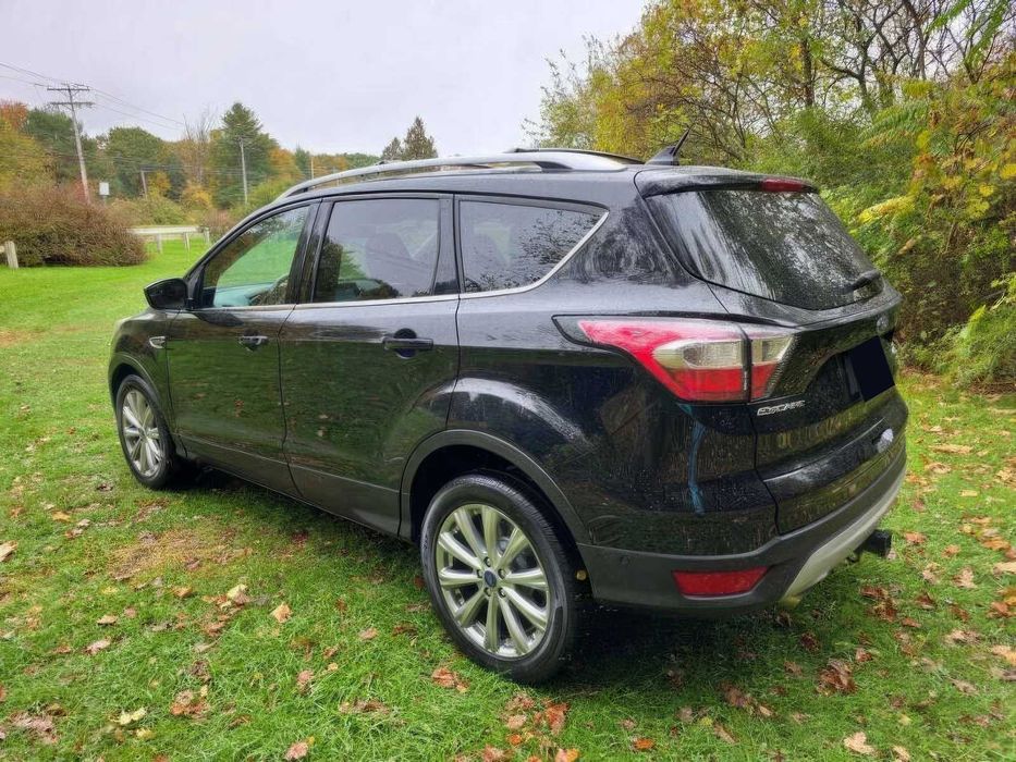Ford Escape Titanium      2018