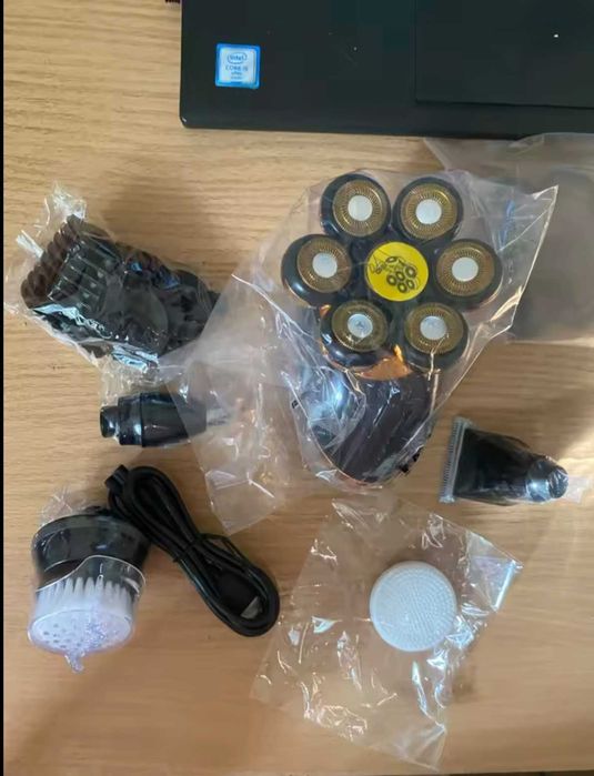 Машинка для стрижки 5 в 1 триммер, электробритва, бритва для носа и др