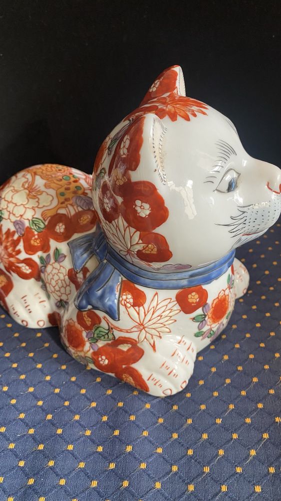 Gato em porxelana japonesa pintado mao
