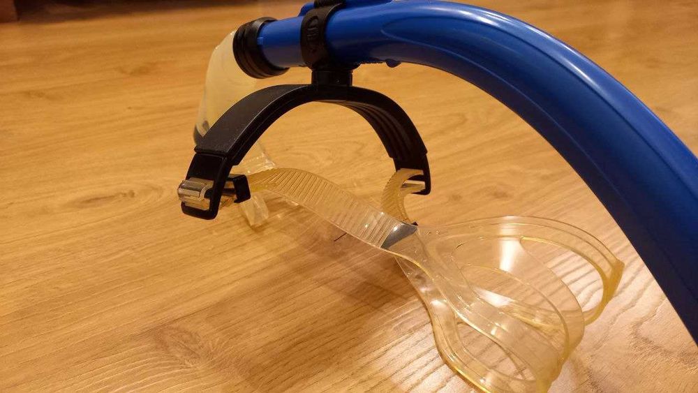 Дихальна трубка для ниряння (снорклінгу) Aqua Speed Comet.