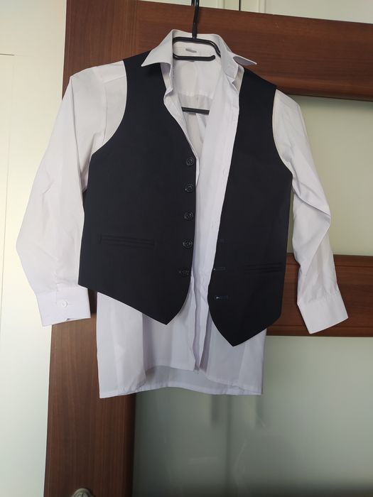 134 Spodnie od garnituru , kamizelka i biała koszula