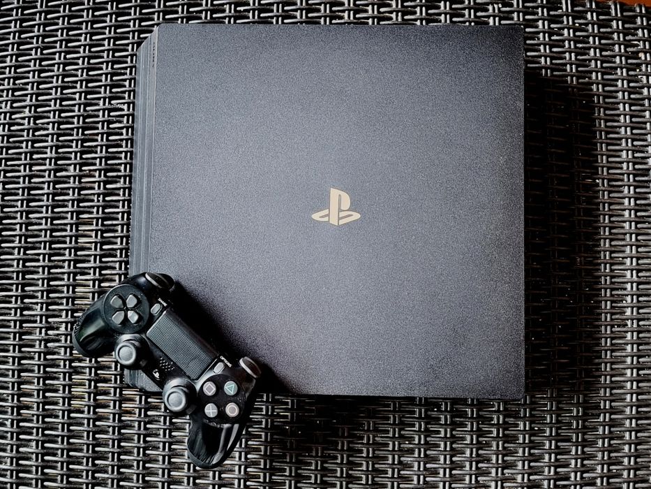 PS4 Pro + comando original