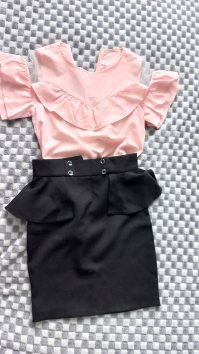 Продам спідницю і блузочку