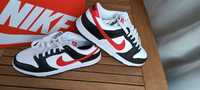 (r. 44,5- 28,5 cm) Nike Dunk Low Retro Red Swoosh Panda FB3354,-001