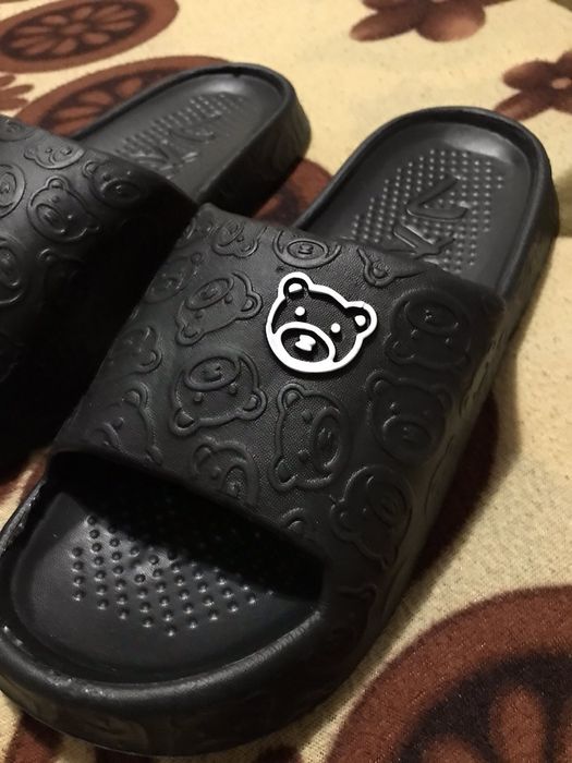 Резинові тапочки жіночі 41р нові