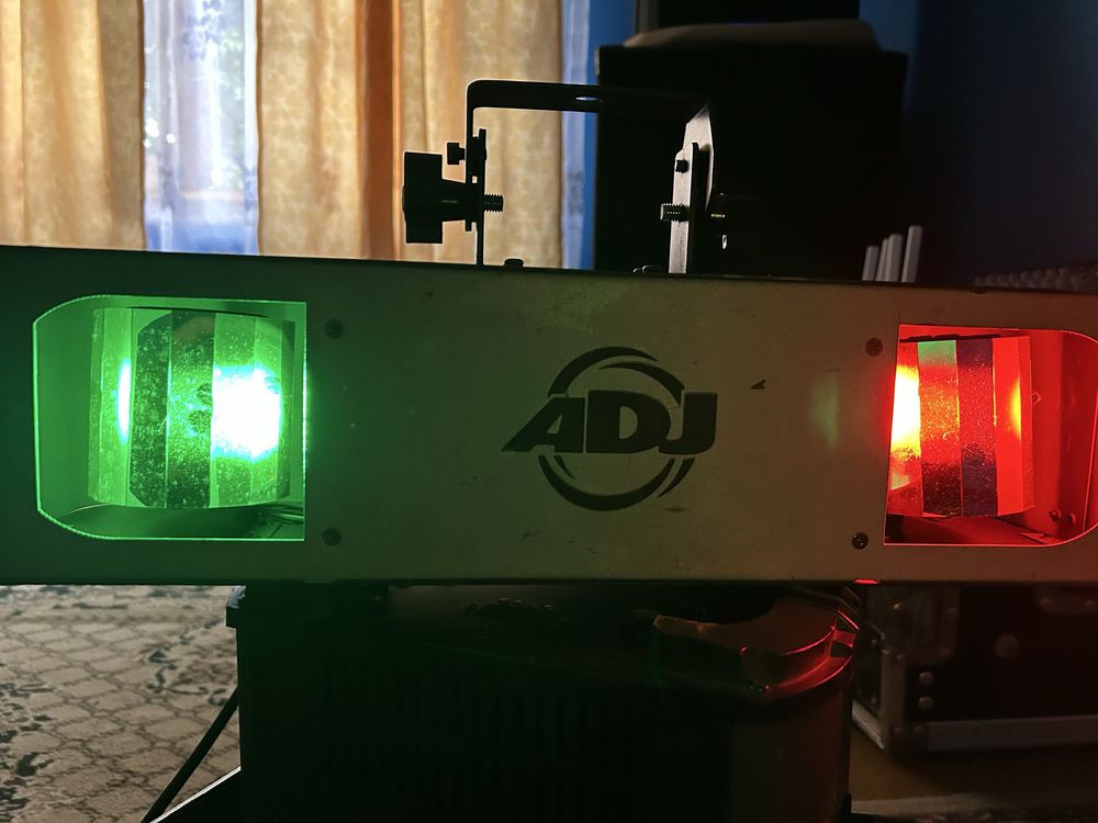 2 Reflektory ADJ Revo 4 i ADJ Double Phase LED