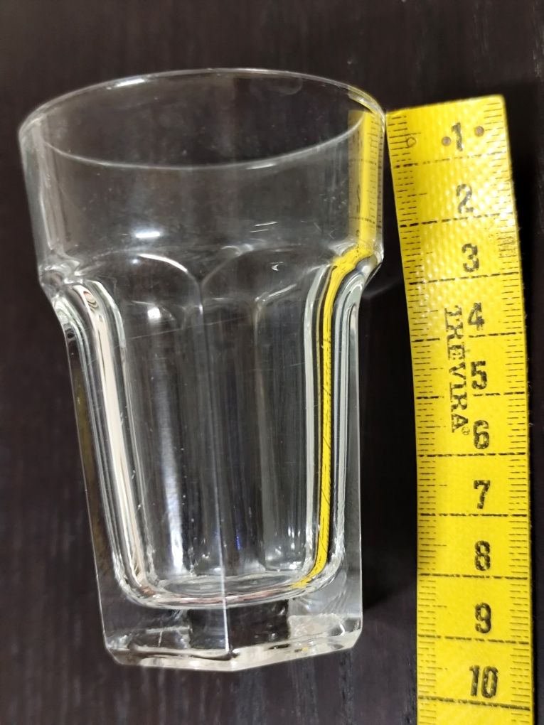 Lote de 4 copos de vidro pequenos (10 cl)