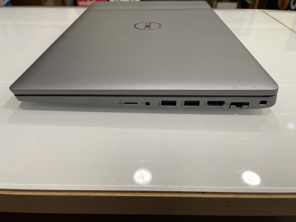 Vendo Dell Latitude 5520 i7 32GB RAM 512GB