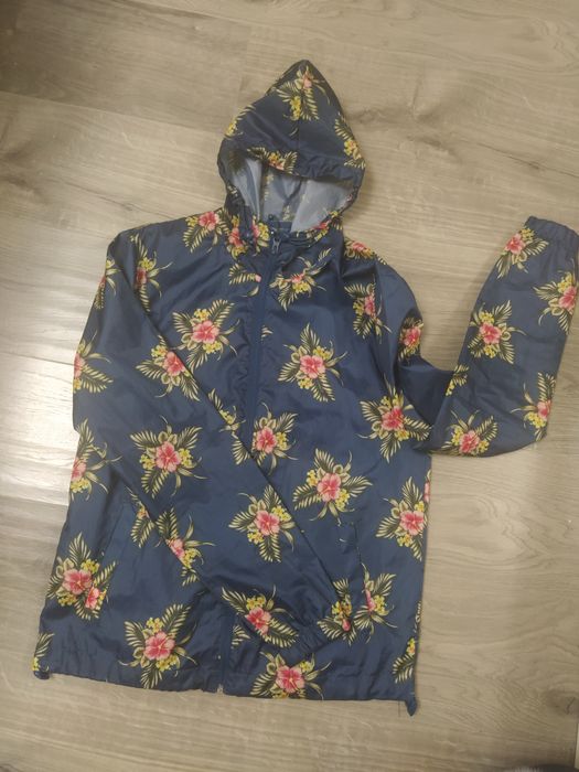 Ветровка,куртка,плащ,дождевик,44,дощовик,парка,худи,свитшот,женская