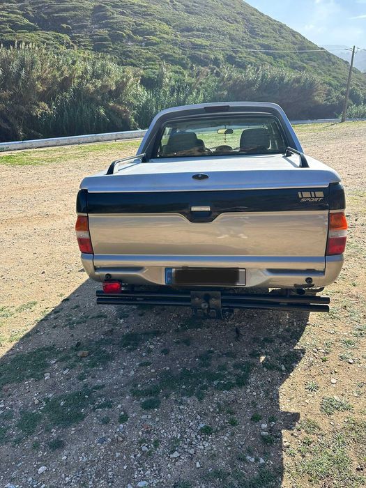 Mitsubishi L200 2.5  4x4 fullbox