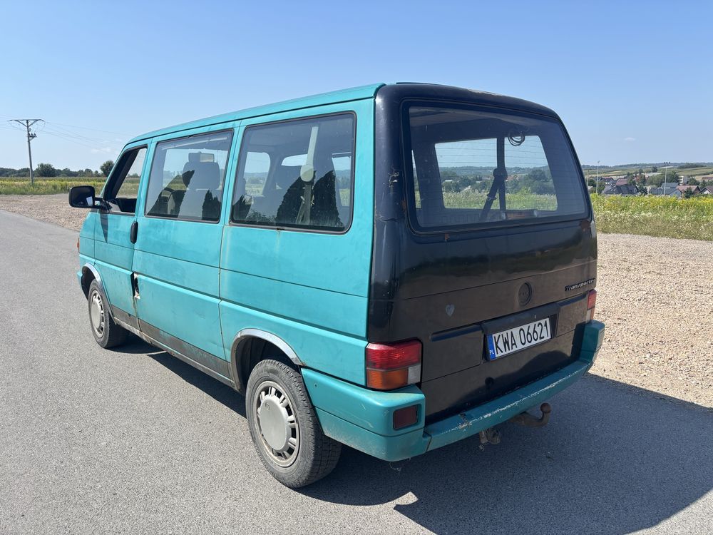 Volkswagen t4 7 os 2.5 B + lpg z hakiem