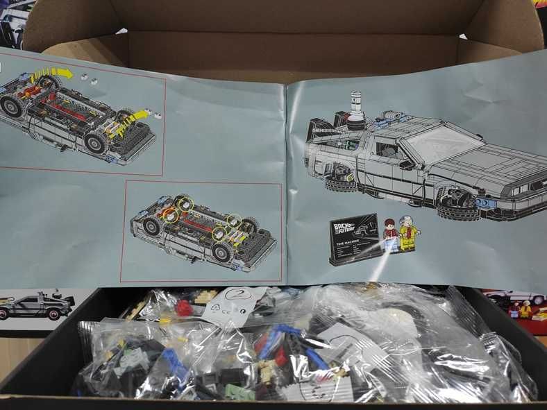 Конструктор Делоріан на 1872 деталі Машина часу Назад у майбутнє 10300