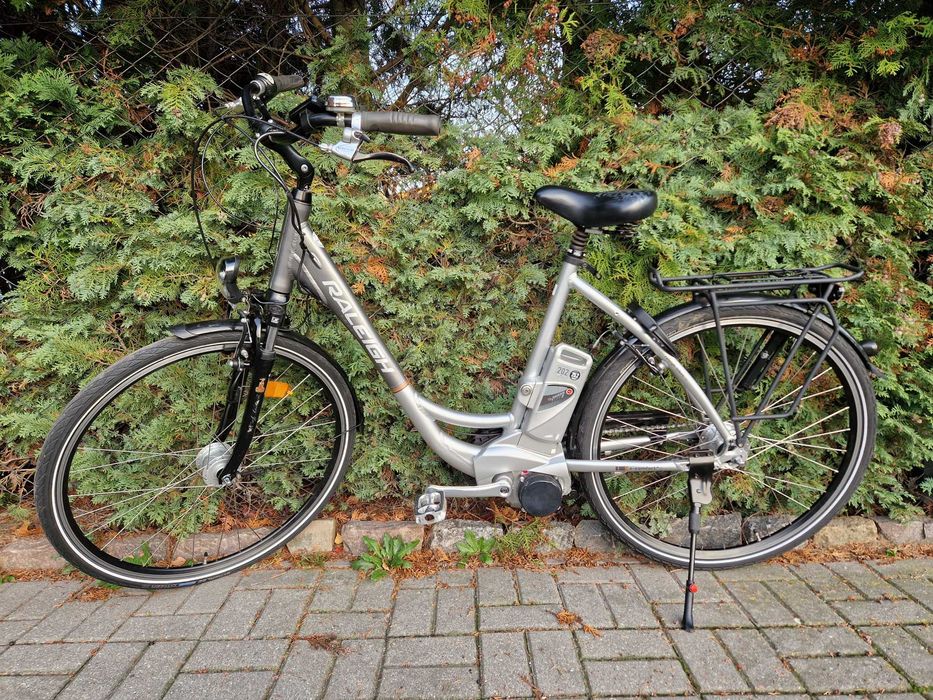 Rower  Raleigh   z wspomaganiem elektryczny koła 28 zadbany