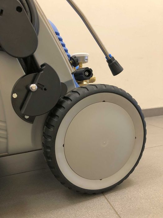 Myjka ciśnieniowa Kraenzle 220 bar 5,5 W