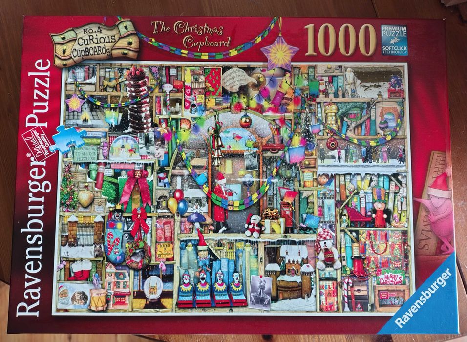 Puzzle 1000 Ravensburger Colin Thompson The Christmas Cupboard