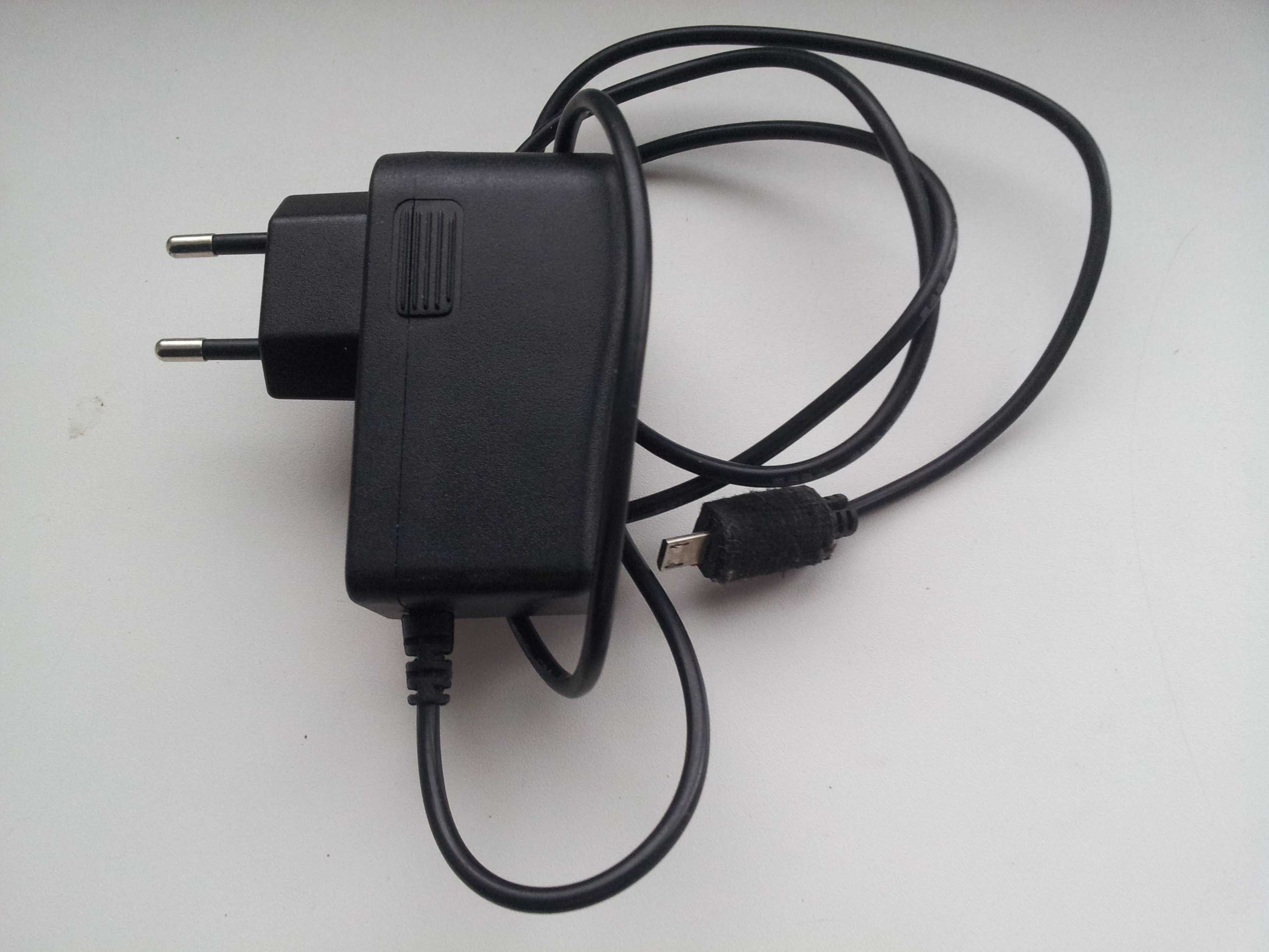 Блок питания 5В 3А microUSB