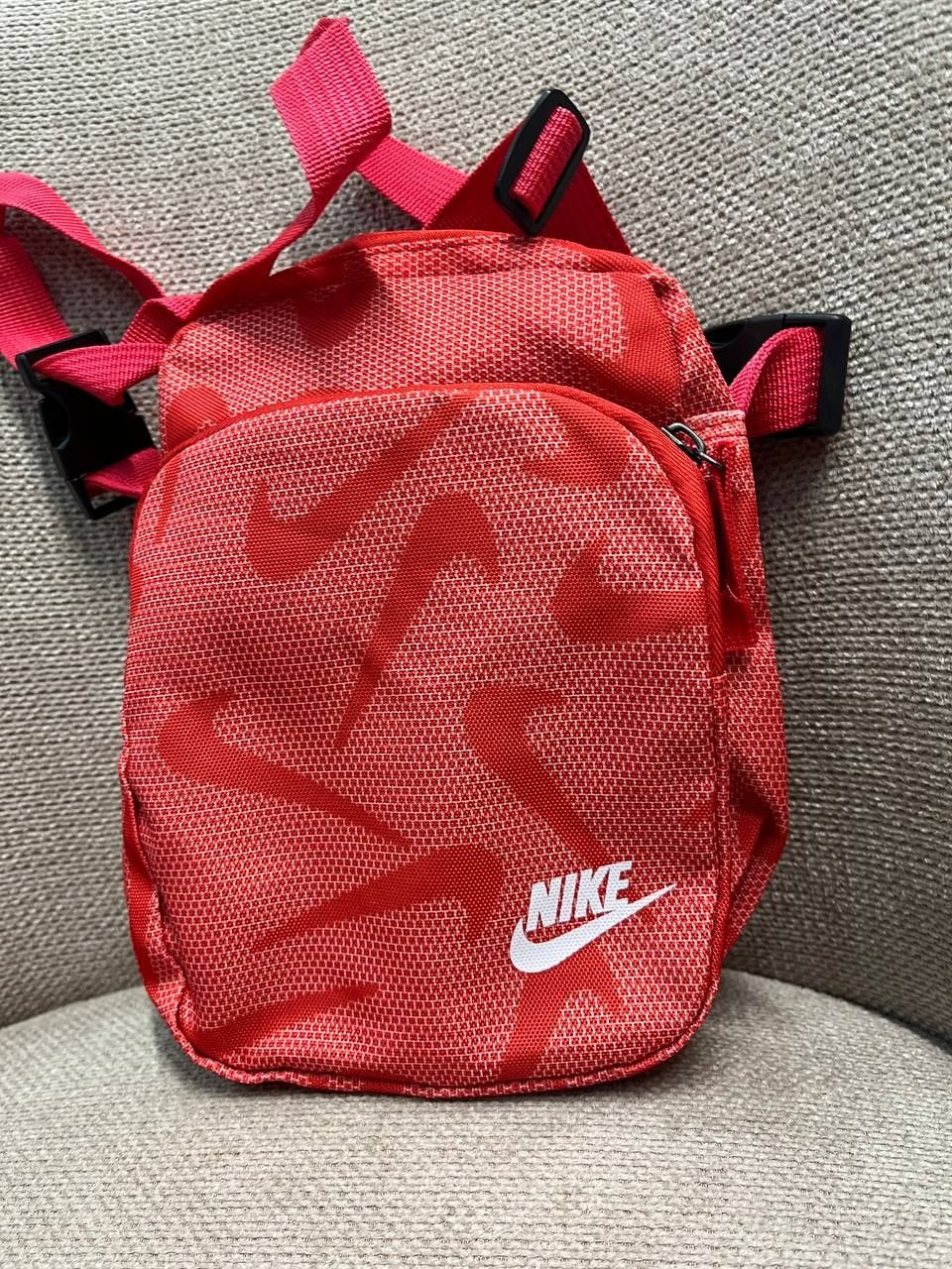 Берсетка Nike / сумка Nike в різних кольорах