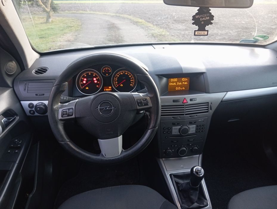 Astra H 1.6 LPG mały przebieg nie pobiera oleju!!!