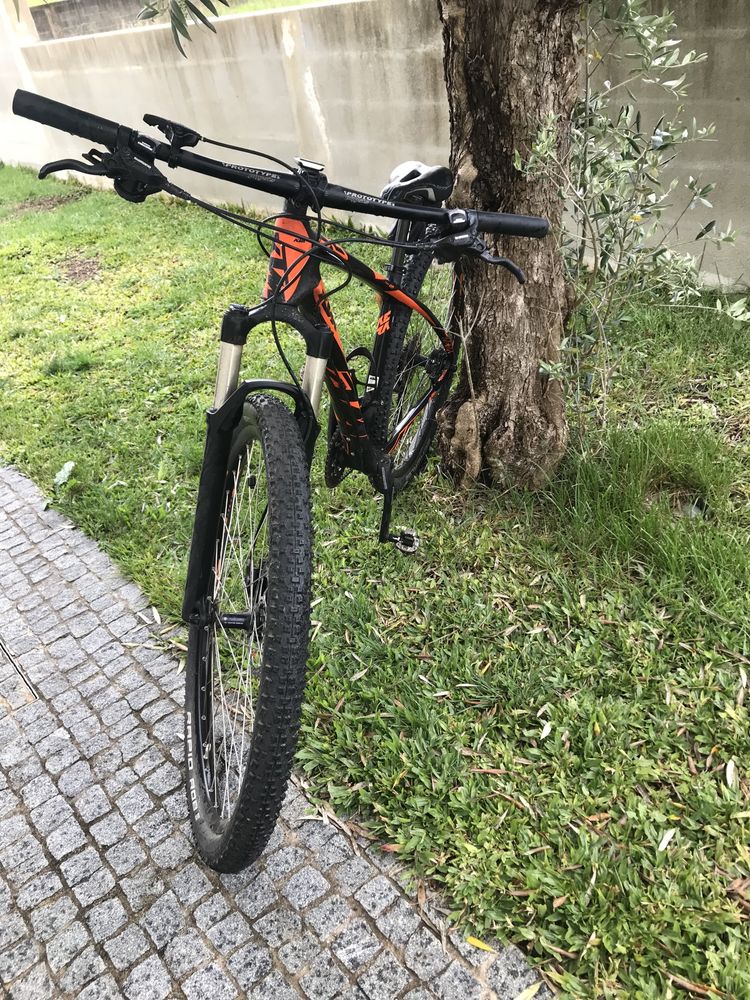 Irrepreensível KTM aera 29” Carbono