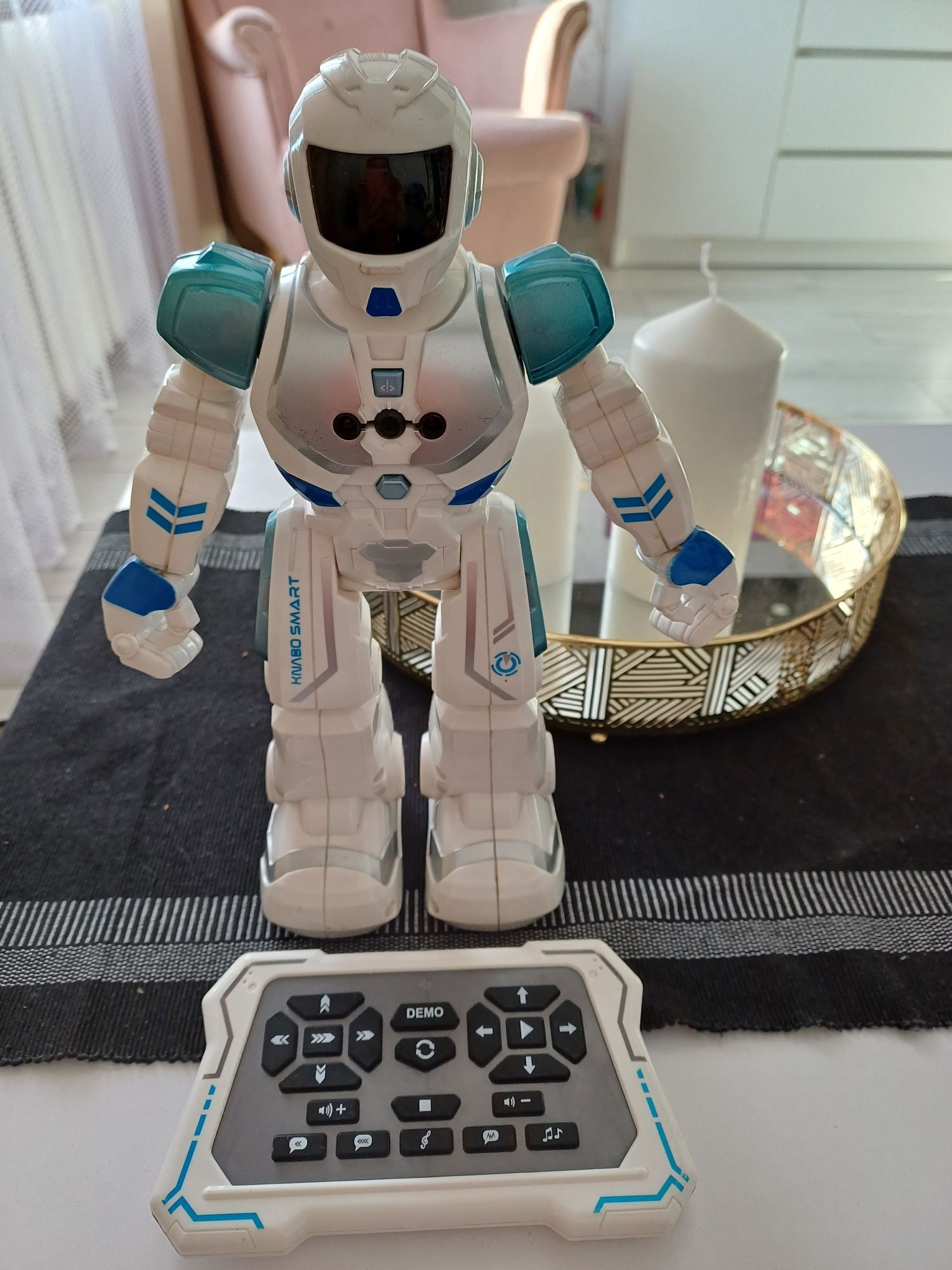 Robot knabo smart