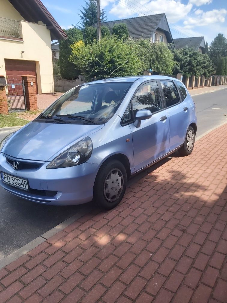 Honda jazz 1,3 benzyna 2002roc do 06 2026 przegląd do 10 2025